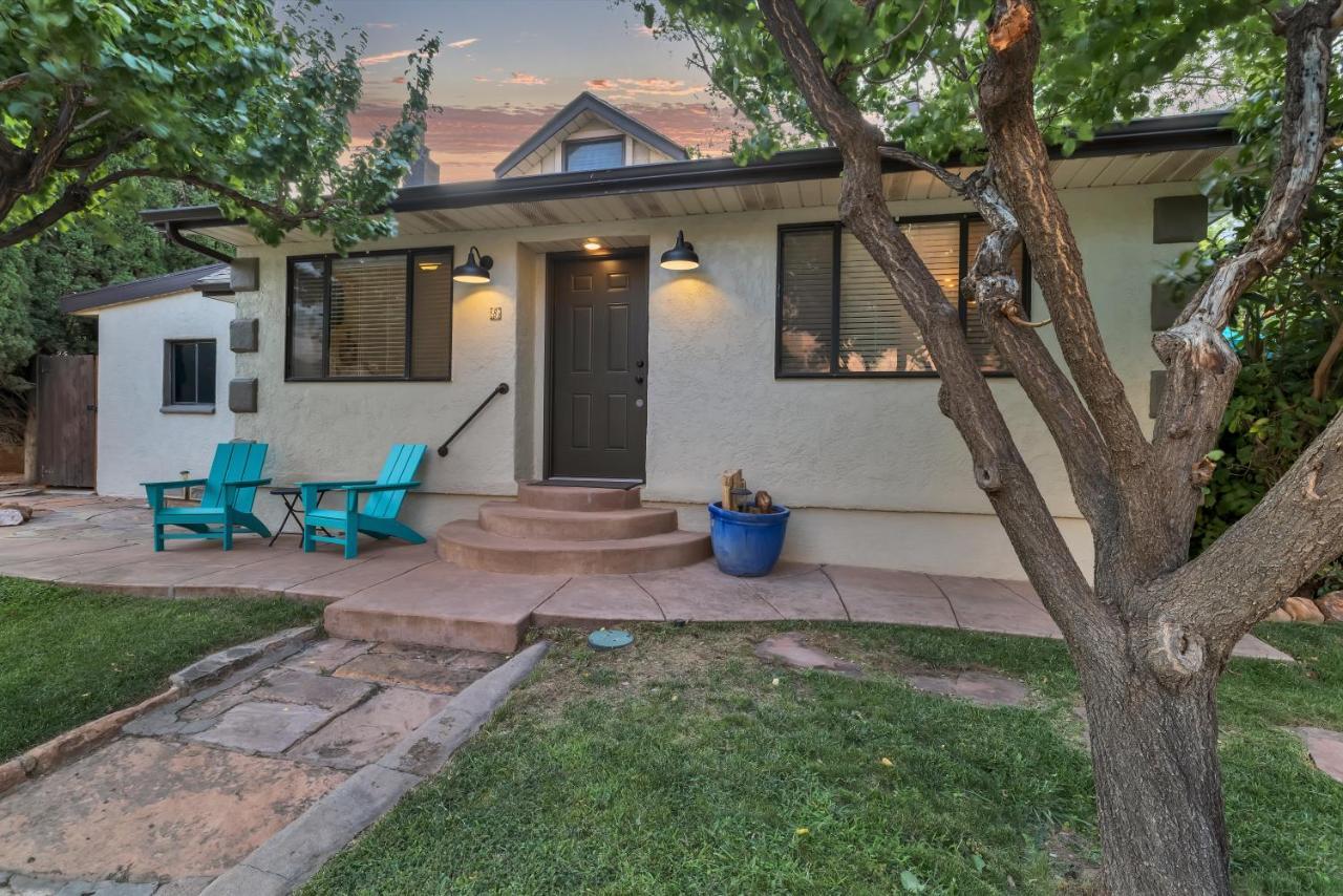 ספרינגדייל Red Rock Inn Cottages מראה חיצוני תמונה
