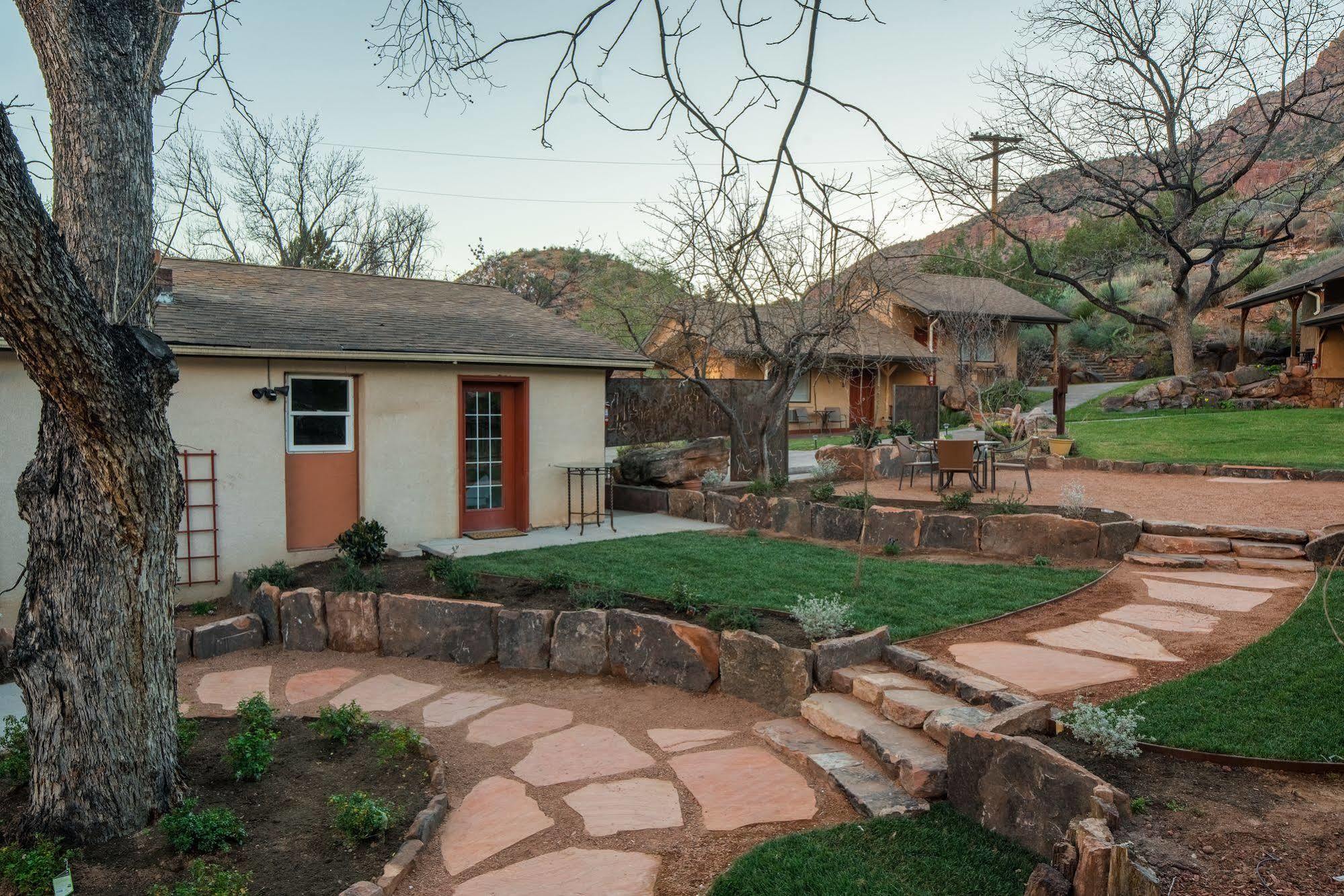 ספרינגדייל Red Rock Inn Cottages מראה חיצוני תמונה