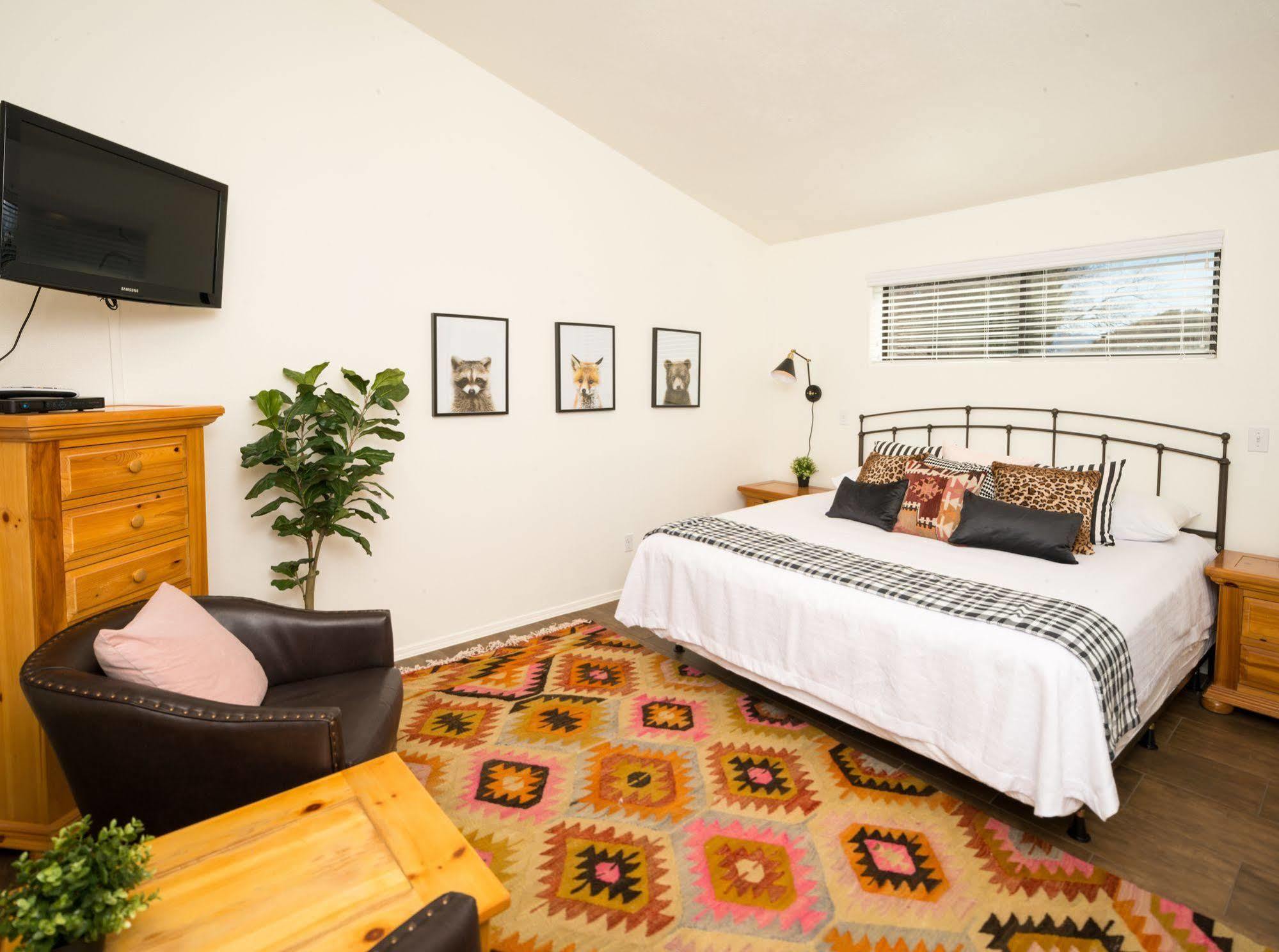 ספרינגדייל Red Rock Inn Cottages מראה חיצוני תמונה