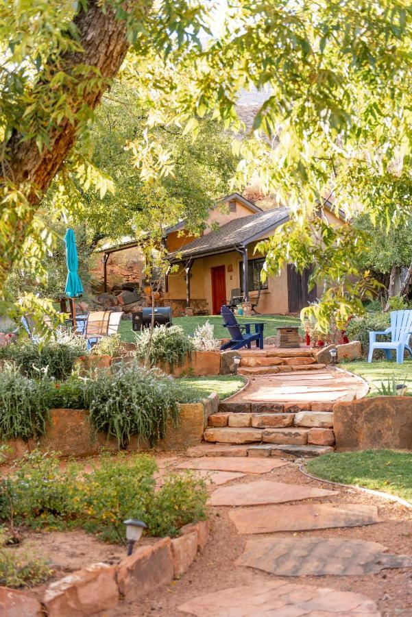 ספרינגדייל Red Rock Inn Cottages מראה חיצוני תמונה